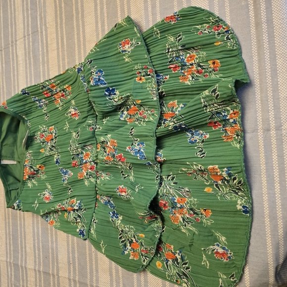 Green Floral Sleeveless Dress - Picture 2 of 2